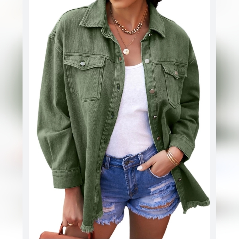 NWOT Dokotoo Women's Frayed Flap Pocket Drop Shoulder Raw Hem Denim Jean Jacket